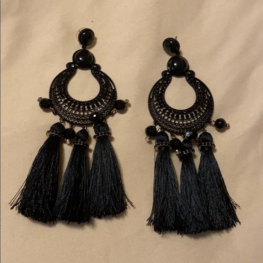 Black tassel earrings.